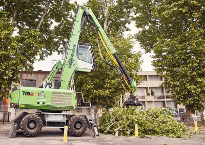 Pelle SENNEBOGEN 718E avec grappin scie